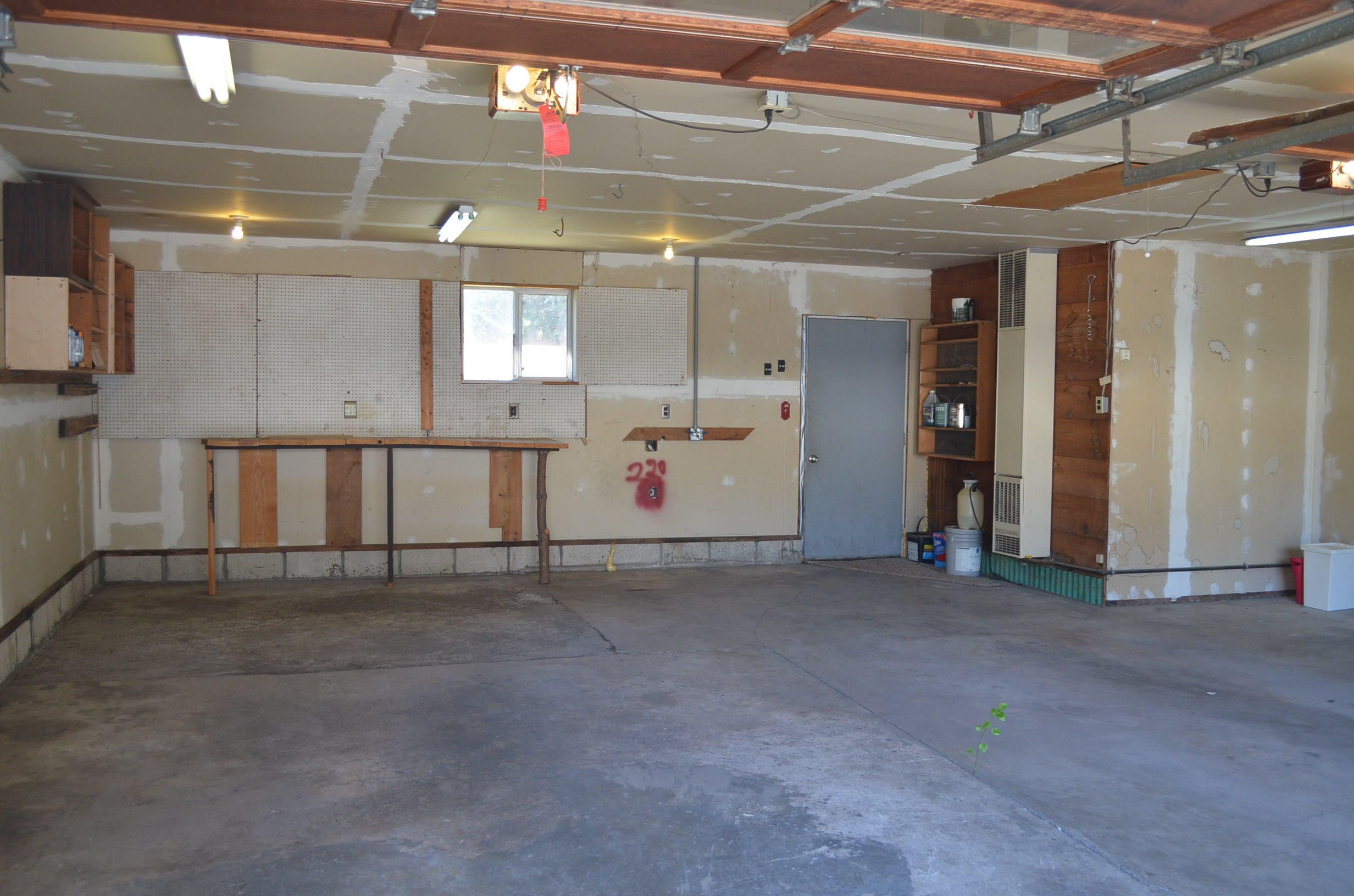 137008 Main Street Crescent, OR 97733 - Photo 45 of 50 a view of empty room