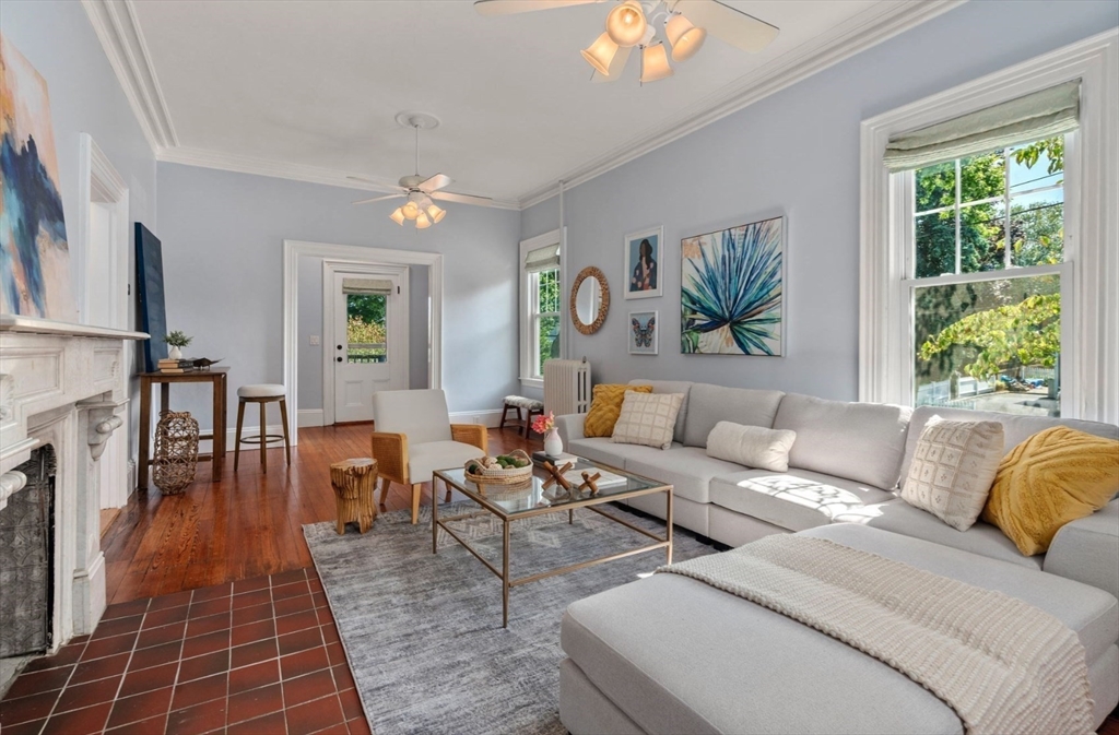 409 Atlantic Avenue Marblehead, MA 01945 - Photo 4 of 29 a living room with furniture and a window