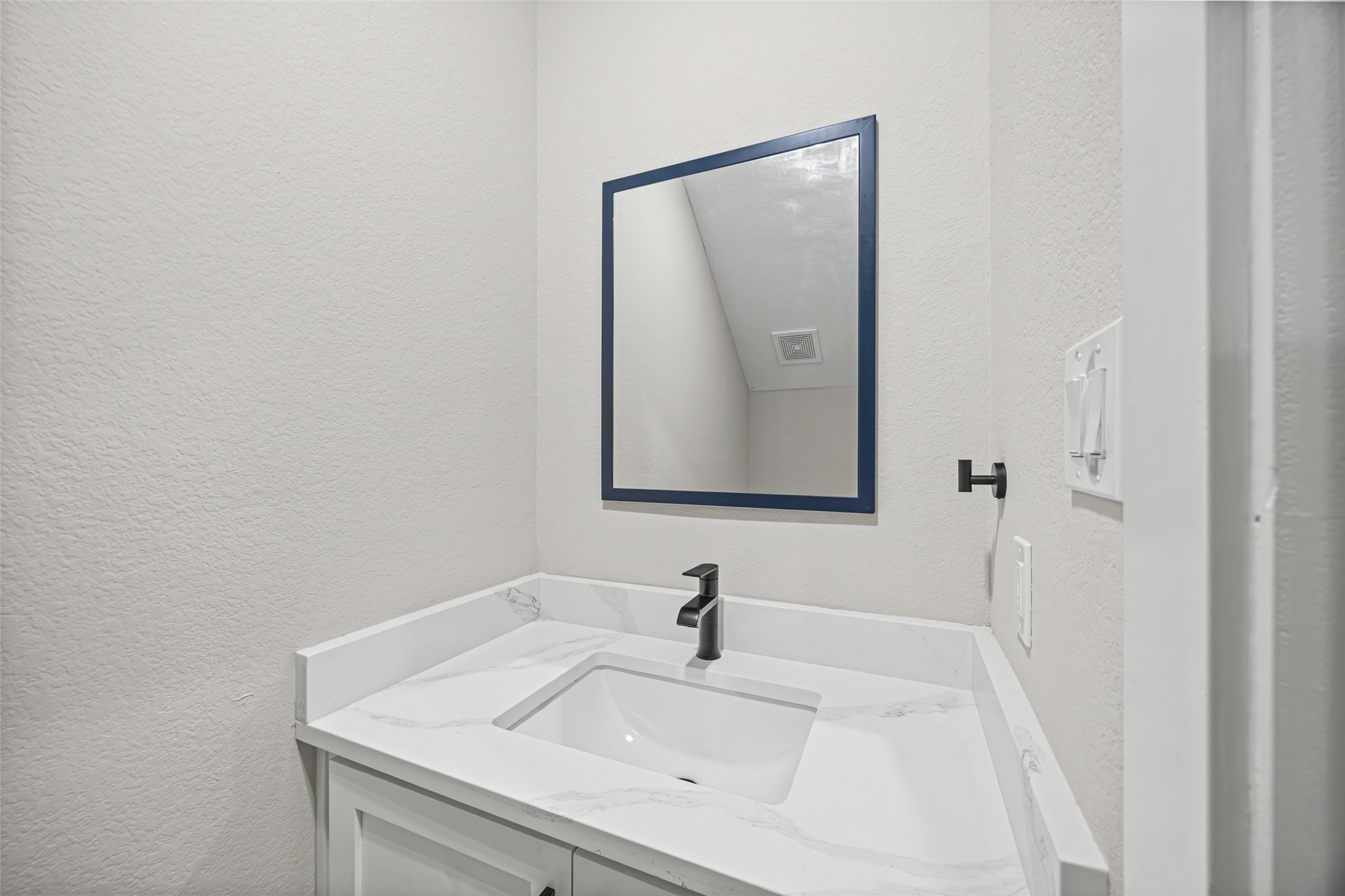 8203 Gladstone Street Houston, TX 77051 - Photo 16 of 30