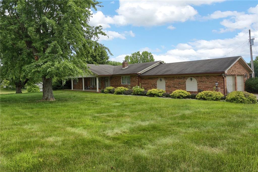 7275 Travis Road Greenwood, IN 46143 - Photo 3 of 56 Gallery Image 3