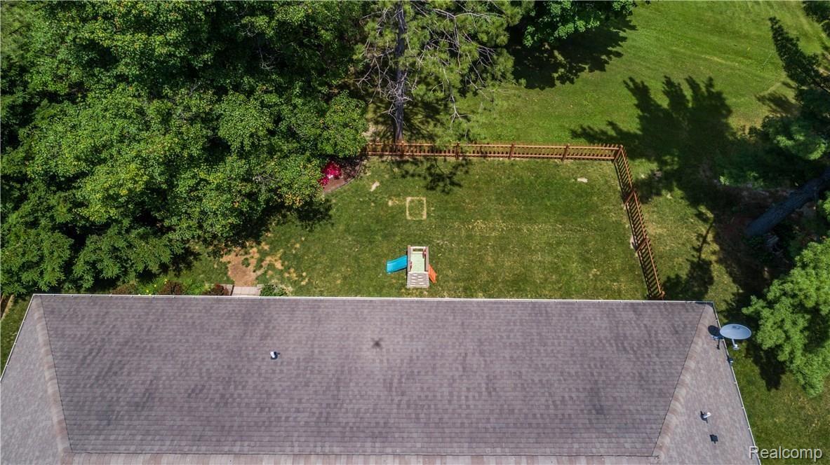 4151 McGunn Road Howell, MI 48843 - Photo 37 of 43 Aerial Exteriors (4 of 10).jpg