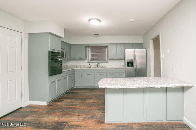 2530 Orleans Road Biloxi, MS 39531 - Photo 12 of 31 2530OrleansRd-17