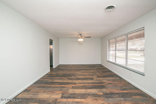 2530 Orleans Road Biloxi, MS 39531 - Photo 6 of 31 2530OrleansRd-14