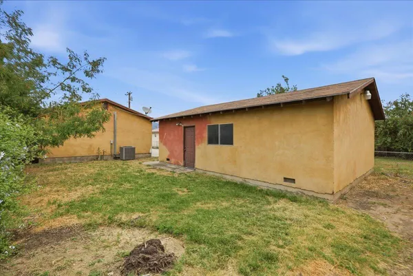 $415,000 | 1079 Magnolia Avenue West, San Bernardino, CA 92411