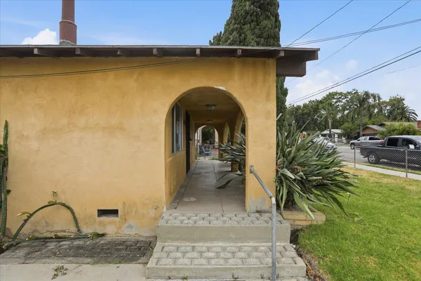 $415,000 | 1079 Magnolia Avenue West, San Bernardino, CA 92411
