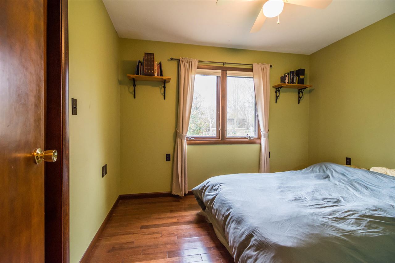 6828 East Bender Road Bloomington, IN 47401 - Photo 18 of 36 Gallery Image 18