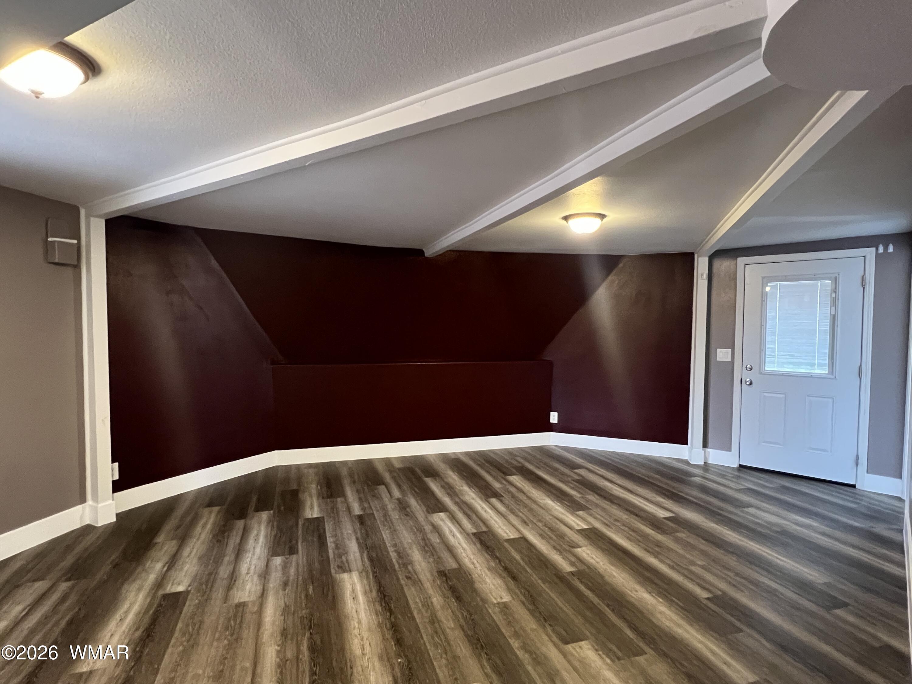 689 Old Woodruff Road Snowflake, AZ 85937 - Photo 3 of 40 Living Room