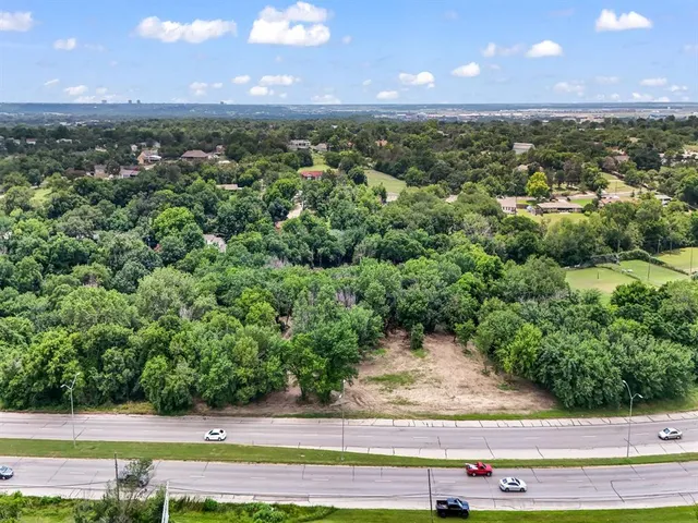 $399,900 | 5001 Jacksboro Highway, Fort Worth, TX 76114