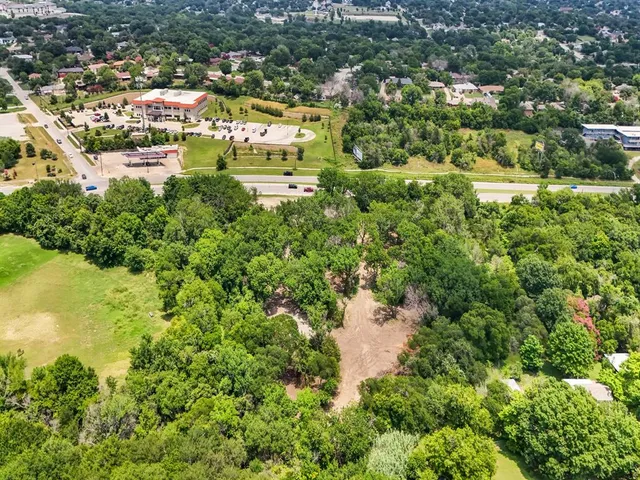 $399,900 | 5001 Jacksboro Highway, Fort Worth, TX 76114