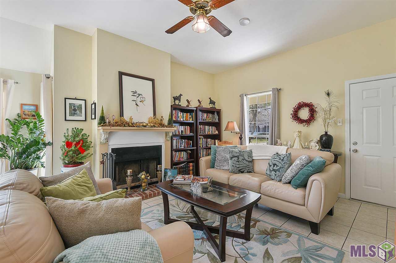 633 Meadow Bend Drive Baton Rouge, LA 70820 - Photo 2 of 10