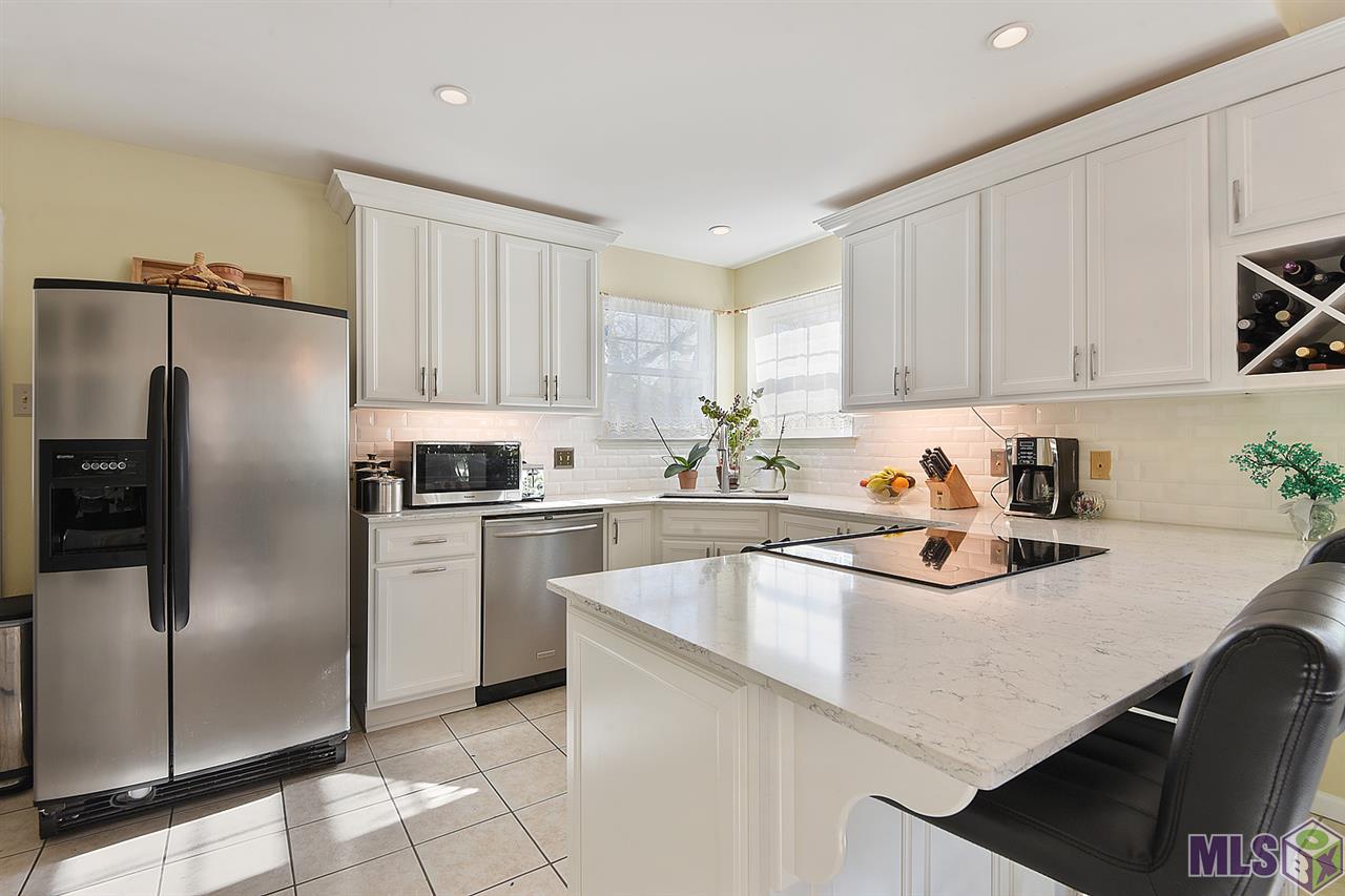 633 Meadow Bend Drive Baton Rouge, LA 70820 - Photo 4 of 10