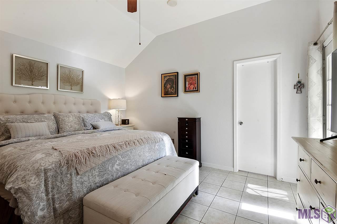 633 Meadow Bend Drive Baton Rouge, LA 70820 - Photo 5 of 10