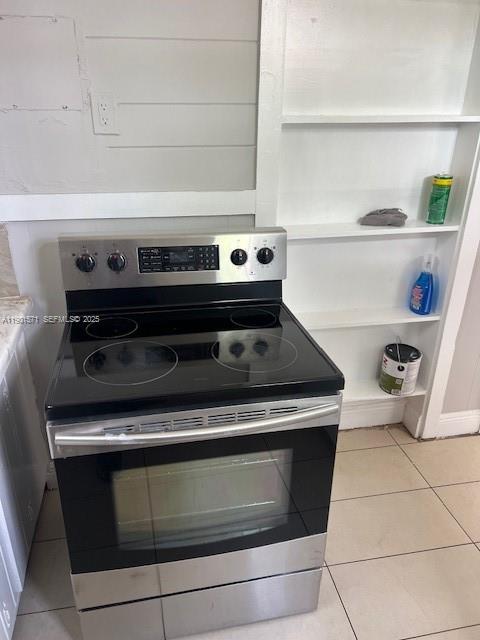 222 Northwest 14th Street Homestead, FL 33030 - Photo 24 of 26 a stove top oven sitting inside of a kitchen