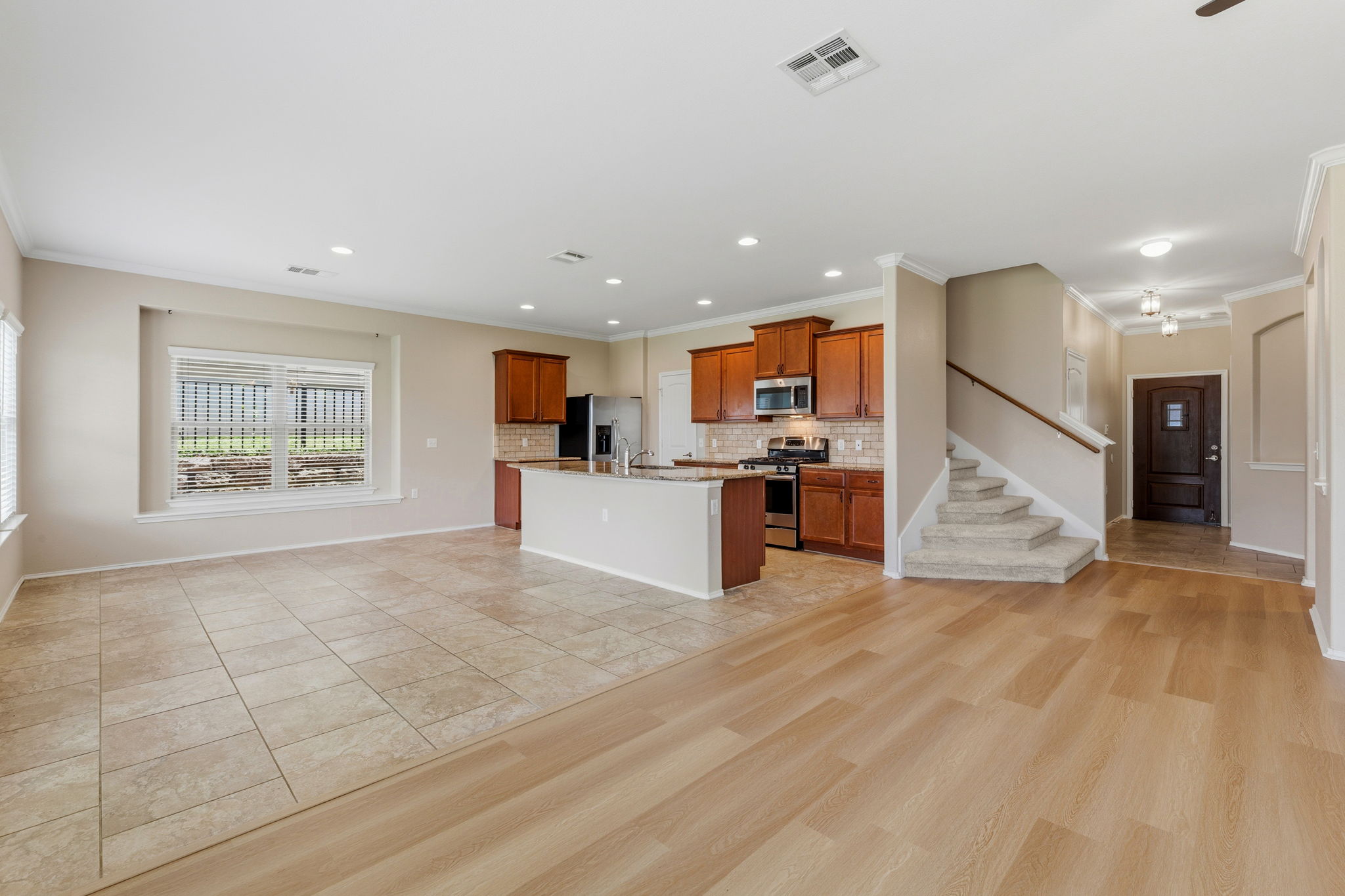 10217 Pinnacle Crest Loop Austin, TX 78747 - Photo 13 of 39
