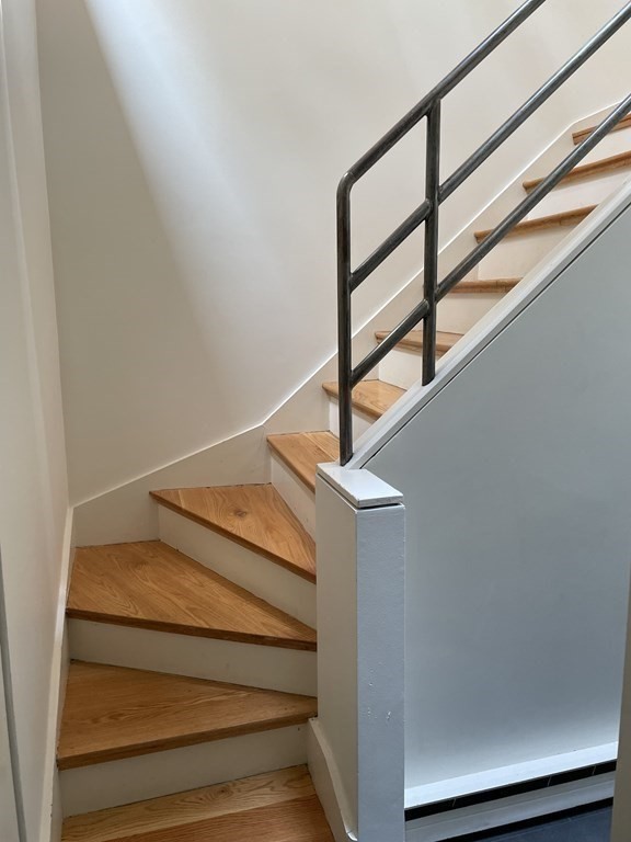 33 Lawrence Street, Unit PH Boston, MA 02116 - Photo 25 of 40