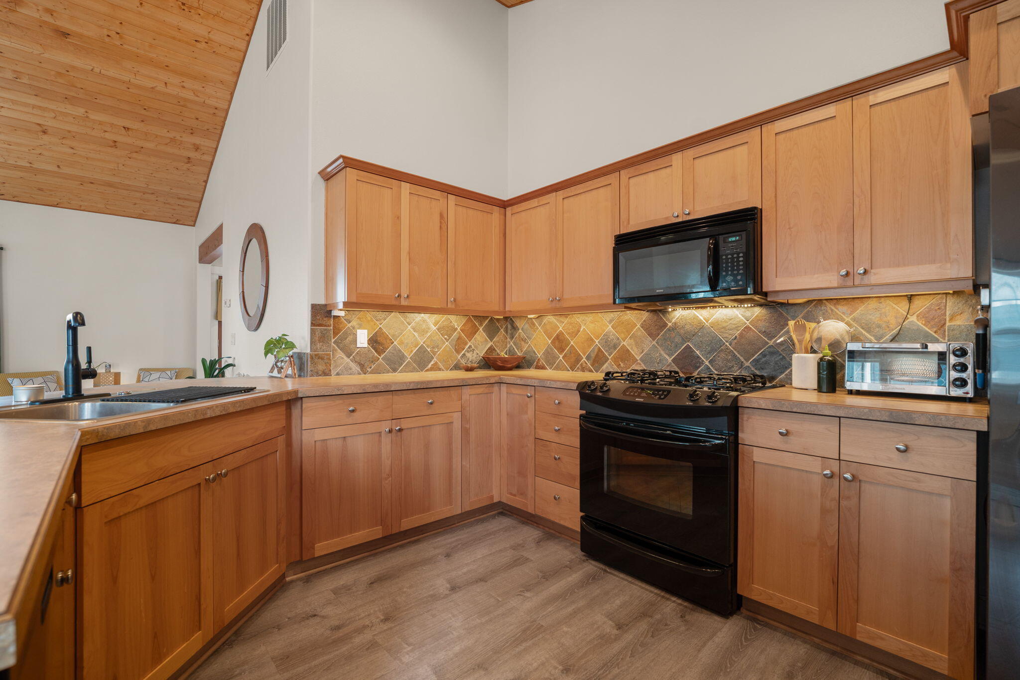 2225 Southwest 36th Court Redmond, OR 97756 - Photo 13 of 47 20-web-or-mls-2225 SW 36th Ct-13