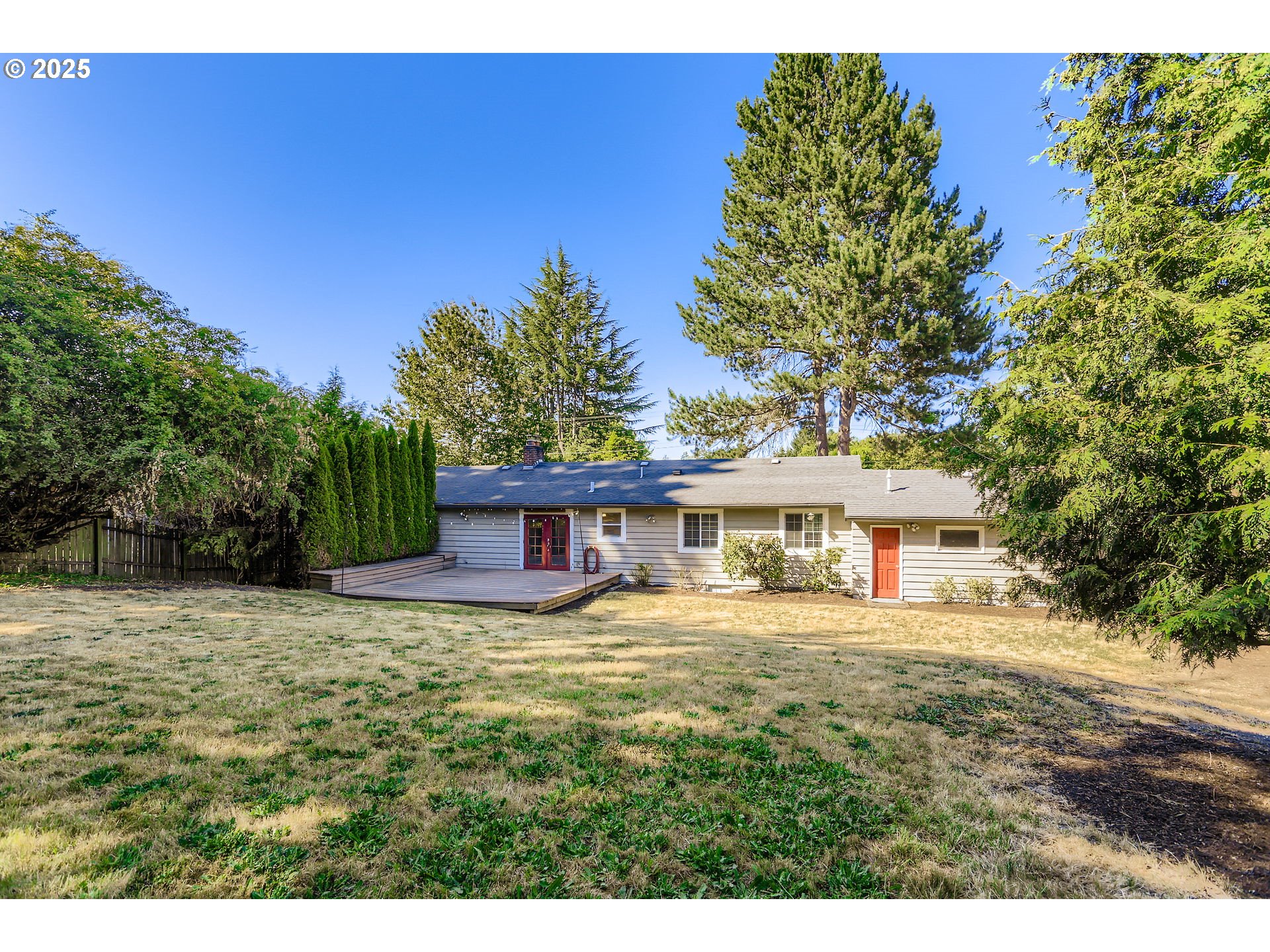 13860 Southwest Butner Road Beaverton, OR 97006 - Photo 28 of 29 a house view with a garden space