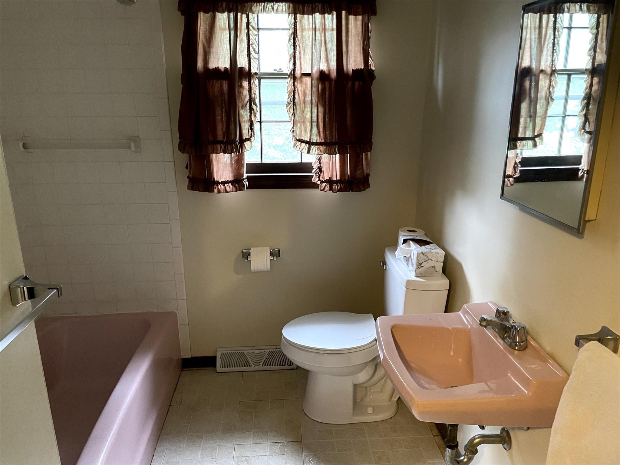 4 Carlisle Road Nashua, NH 03062 - Photo 18 of 18