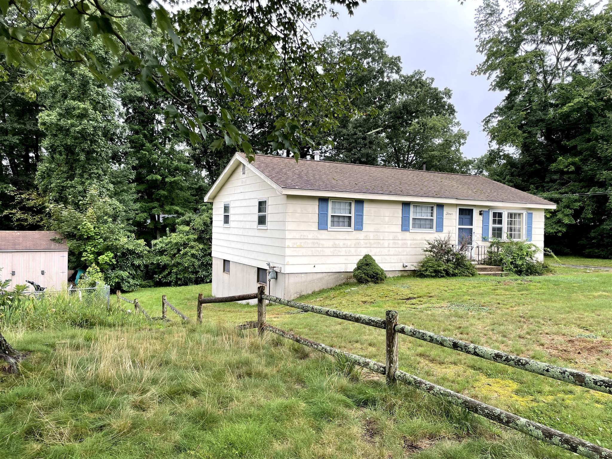 4 Carlisle Road Nashua, NH 03062 - Photo 3 of 18