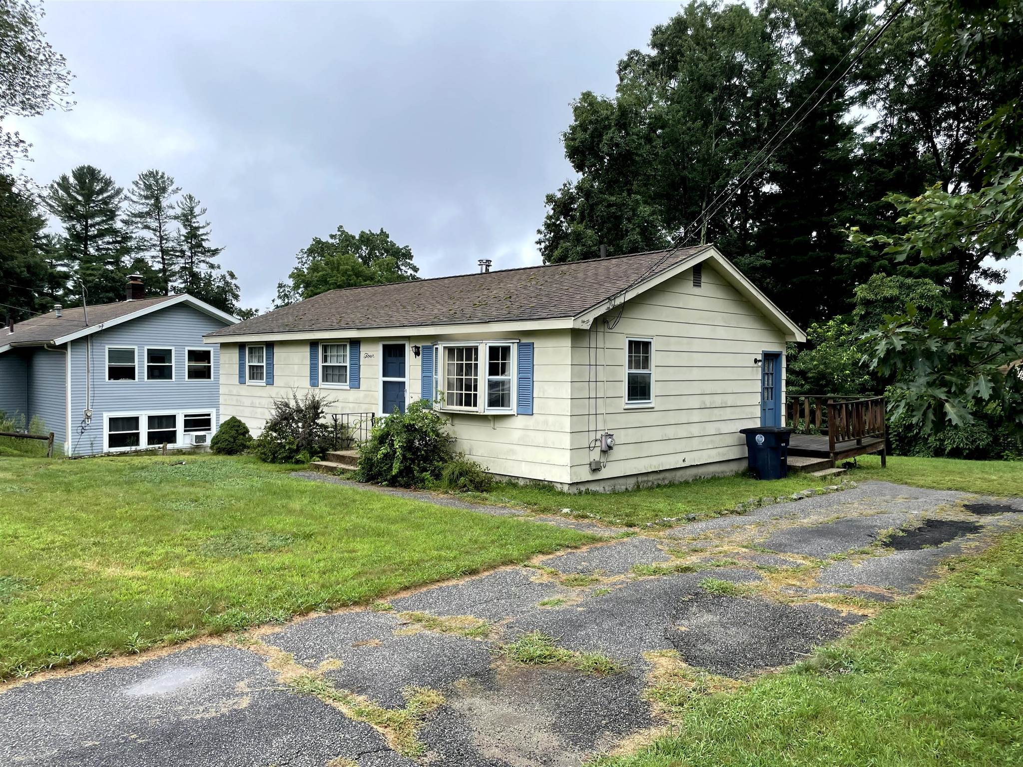 4 Carlisle Road Nashua, NH 03062 - Photo 4 of 18