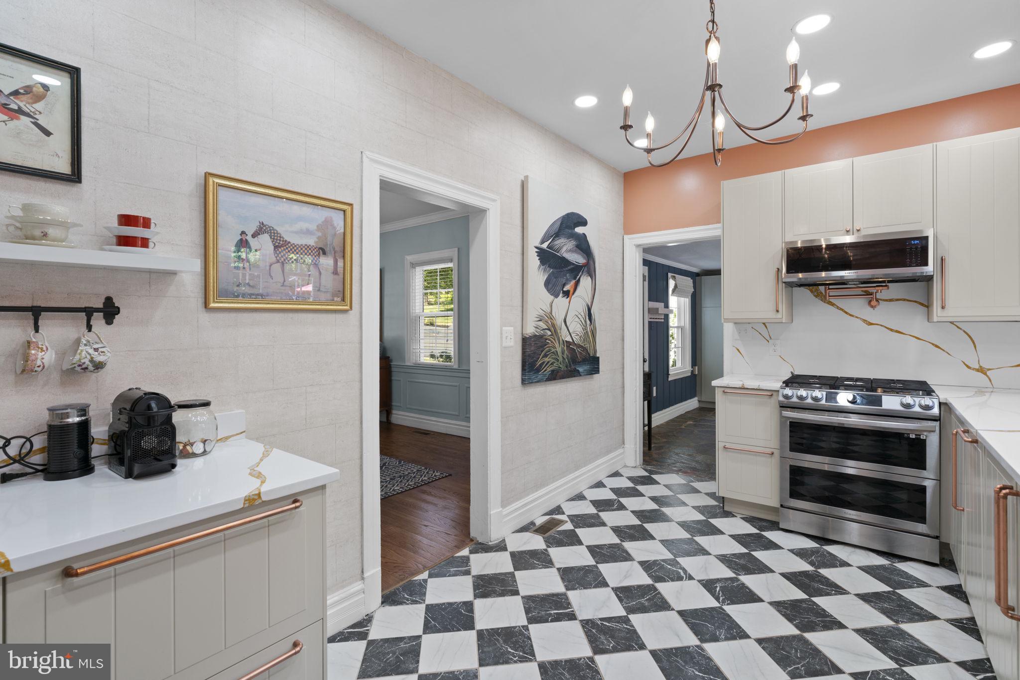 4809 Woodside Road Baltimore, MD 21229 - Photo 14 of 50 Kitchen