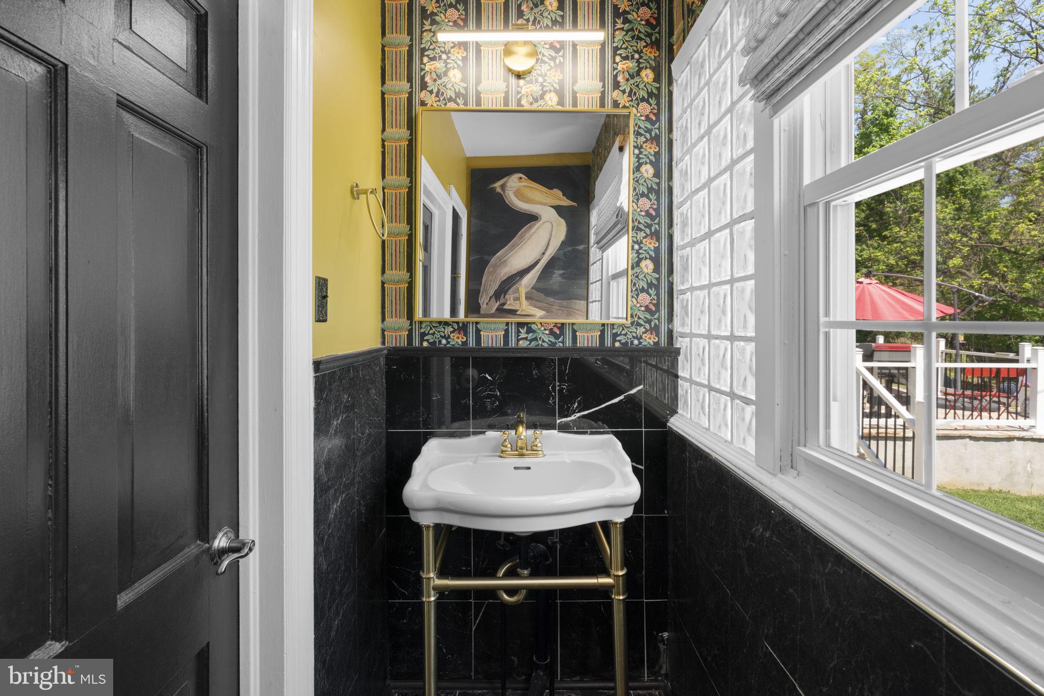4809 Woodside Road Baltimore, MD 21229 - Photo 15 of 50 Main Powder Room