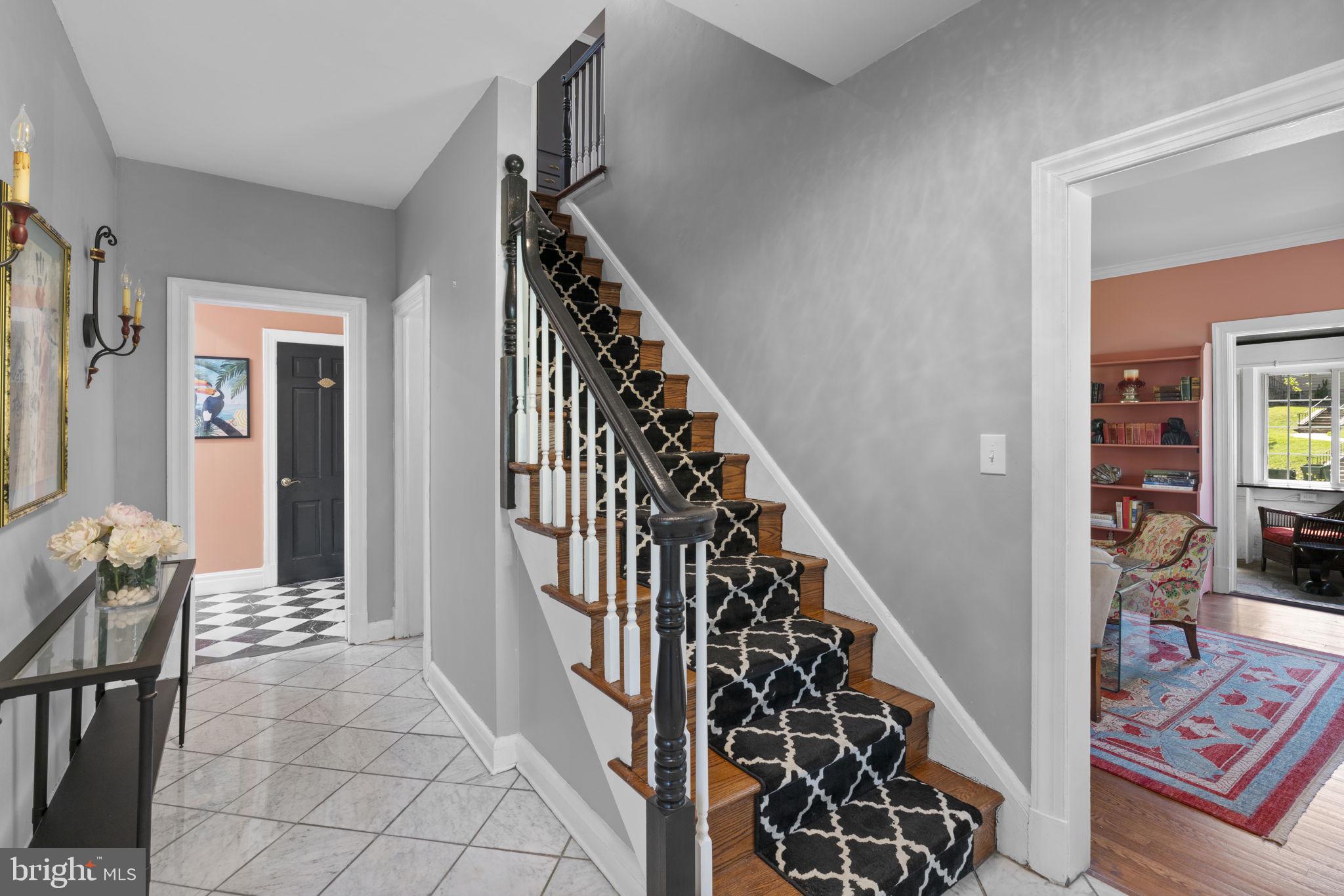 4809 Woodside Road Baltimore, MD 21229 - Photo 3 of 50 Foyer