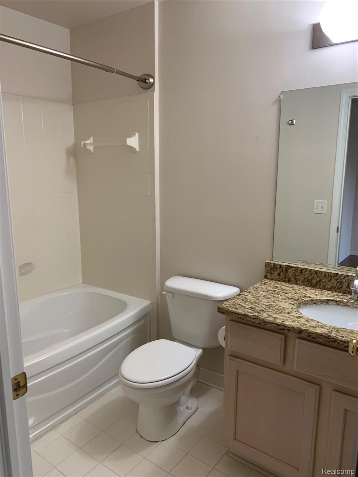 41666 Mitchell Road Novi, MI 48377 - Photo 20 of 28 4C192F93-D12B-4429-9927-2A154C0AA9E3.jpeg
