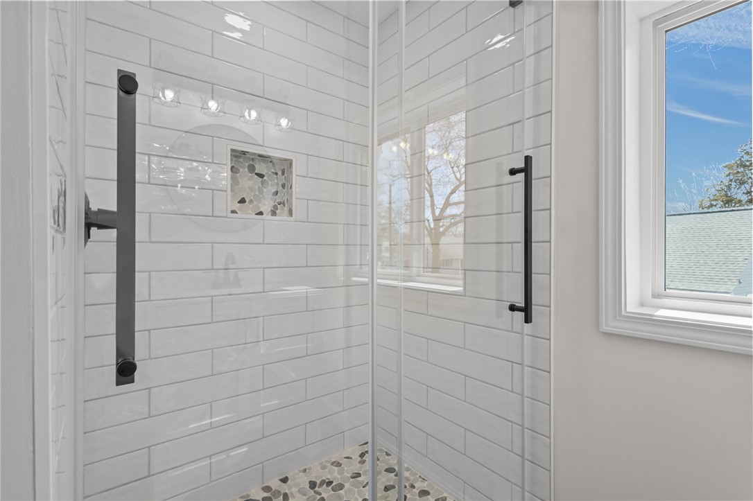 176 Horse Neck Road Warwick, RI 02889 - Photo 32 of 42