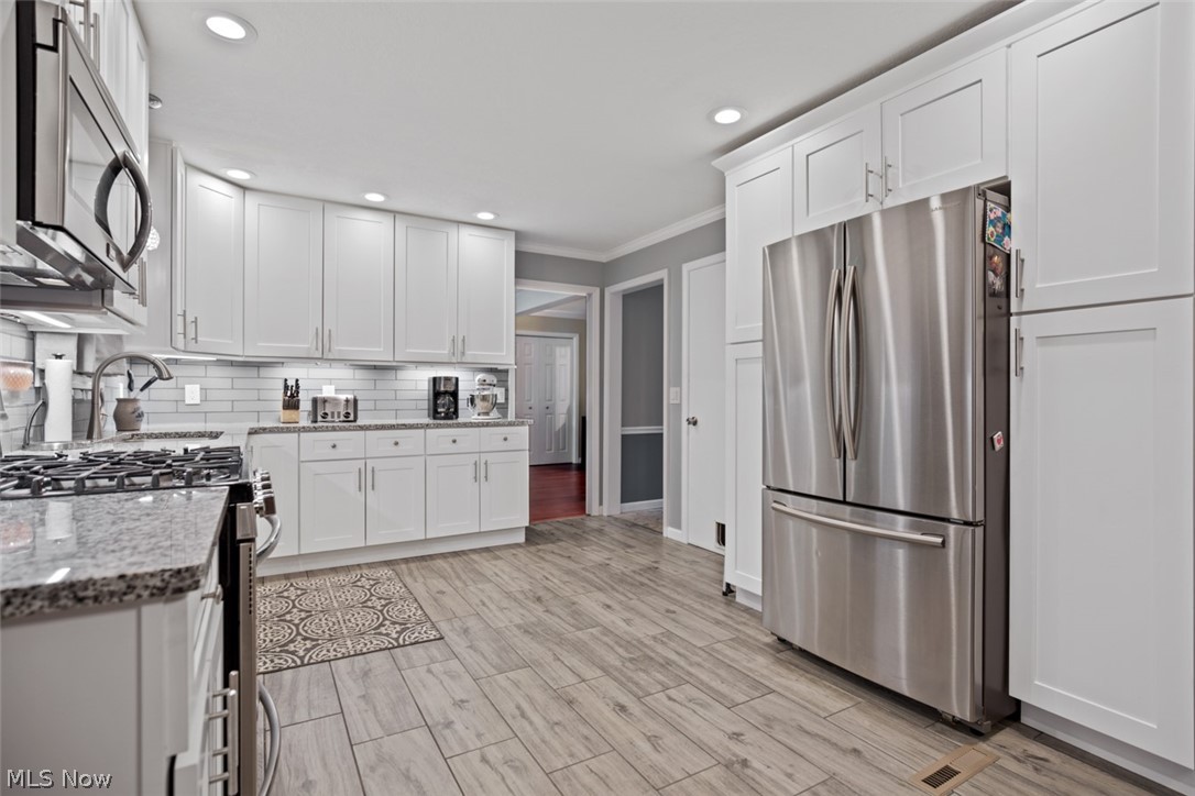 868 Ewing Road Youngstown, OH 44512 - Photo 9 of 17 Gallery Image 9