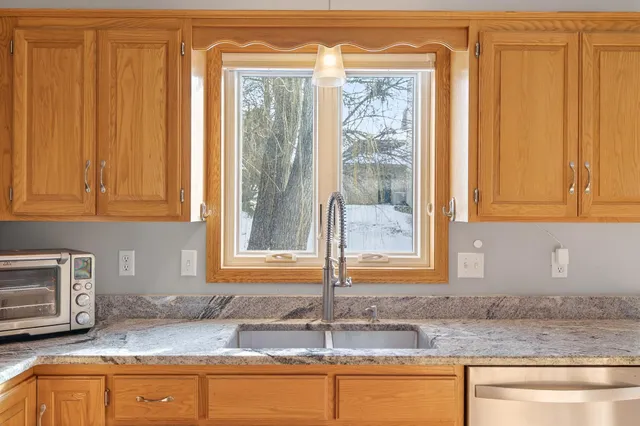 $530,000 | 14825 39th Avenue North, Plymouth, MN 55446