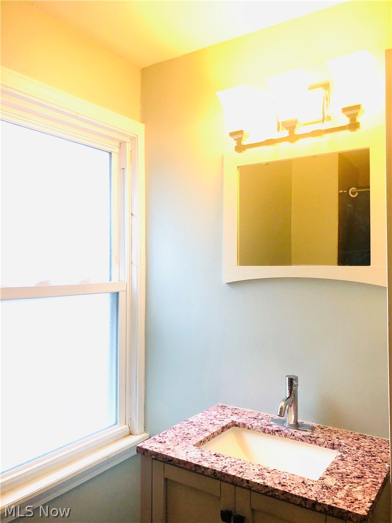 2183 Brockway Road Cleveland, OH 44118 - Photo 21 of 35 Gallery Image 21