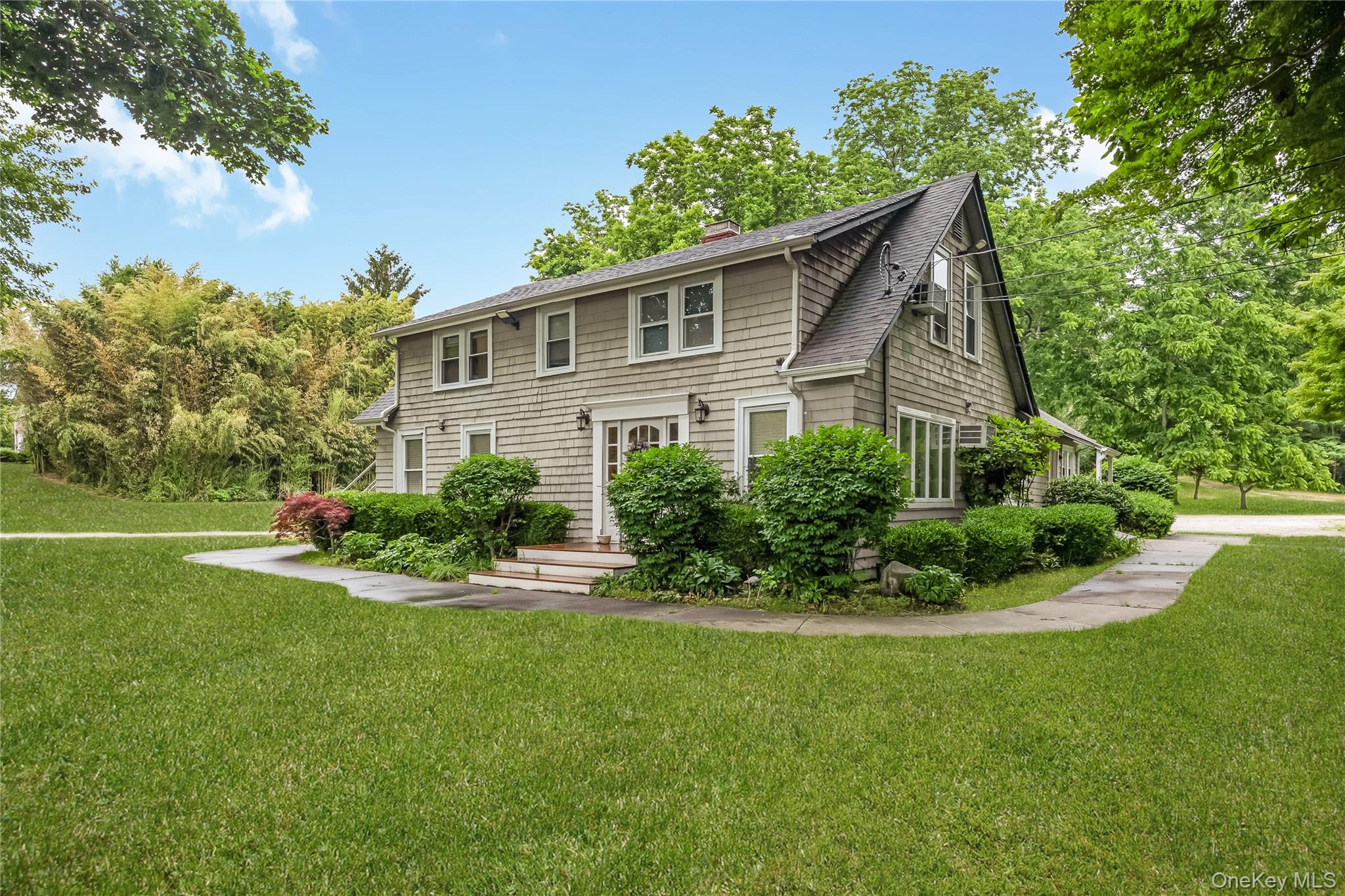 645 Middle Country Road Middle Island, NY 11953 - Photo 1 of 15