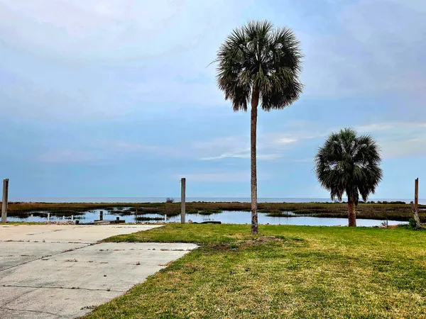 $750 | 21155 Keaton Beach Drive, Perry, FL 32348