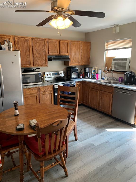 765 Alexander Road, Unit B Colorado Springs, CO 80909 - Photo 3 of 9