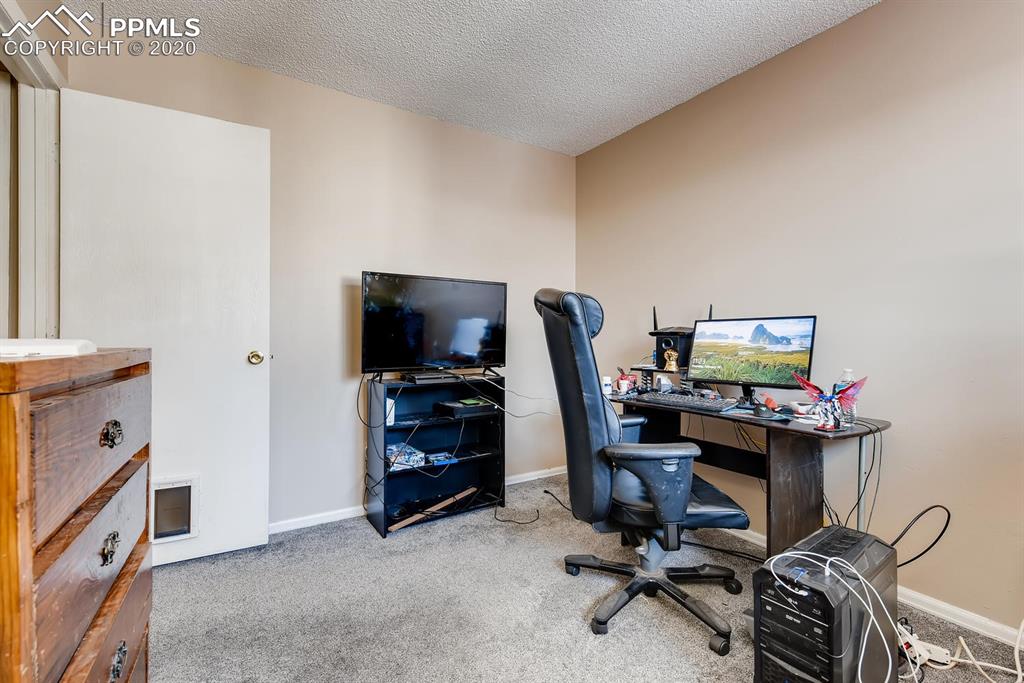765 Alexander Road, Unit B Colorado Springs, CO 80909 - Photo 7 of 9