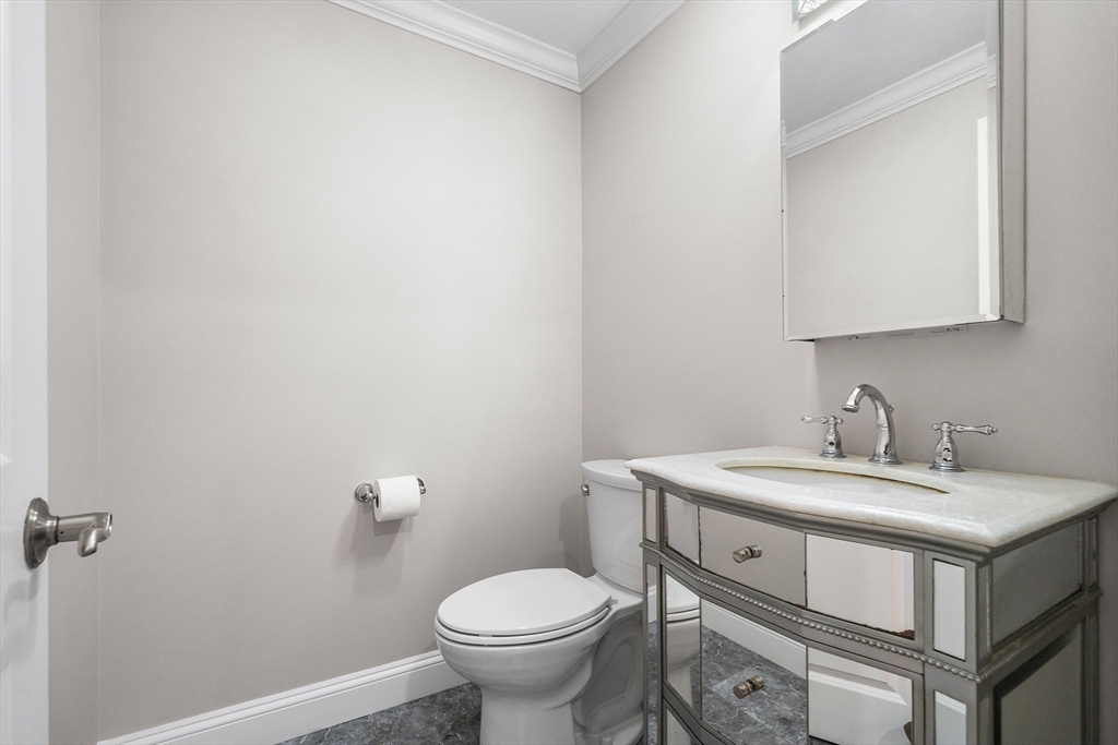 29 Pilgrim Way Walpole, MA 02032 - Photo 15 of 42