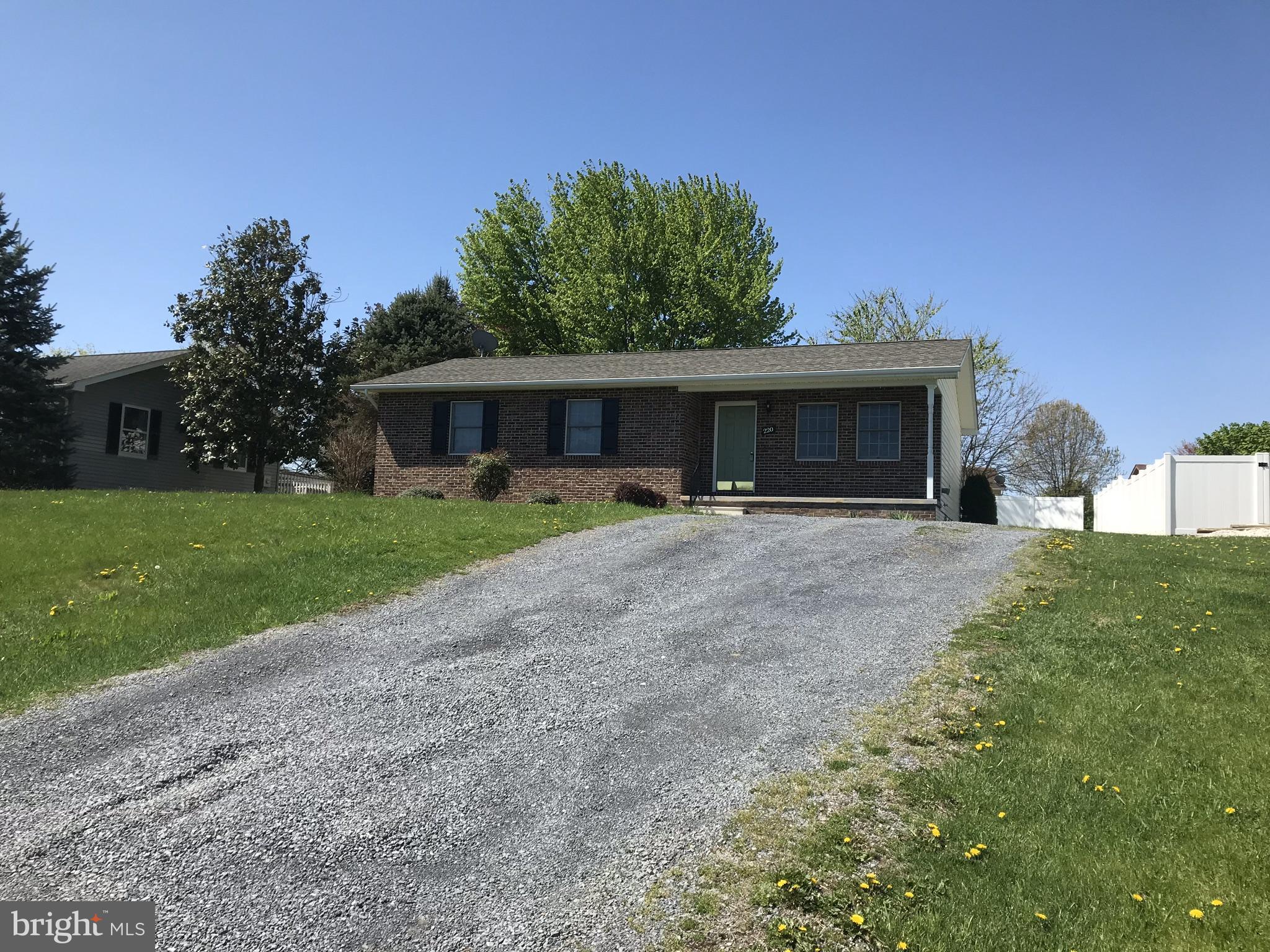 220 Killdeer Road Stephens City, VA 22655 - Photo 2 of 14 Exterior (Front)