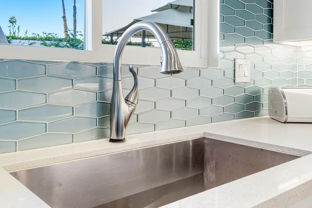 a close view of sink