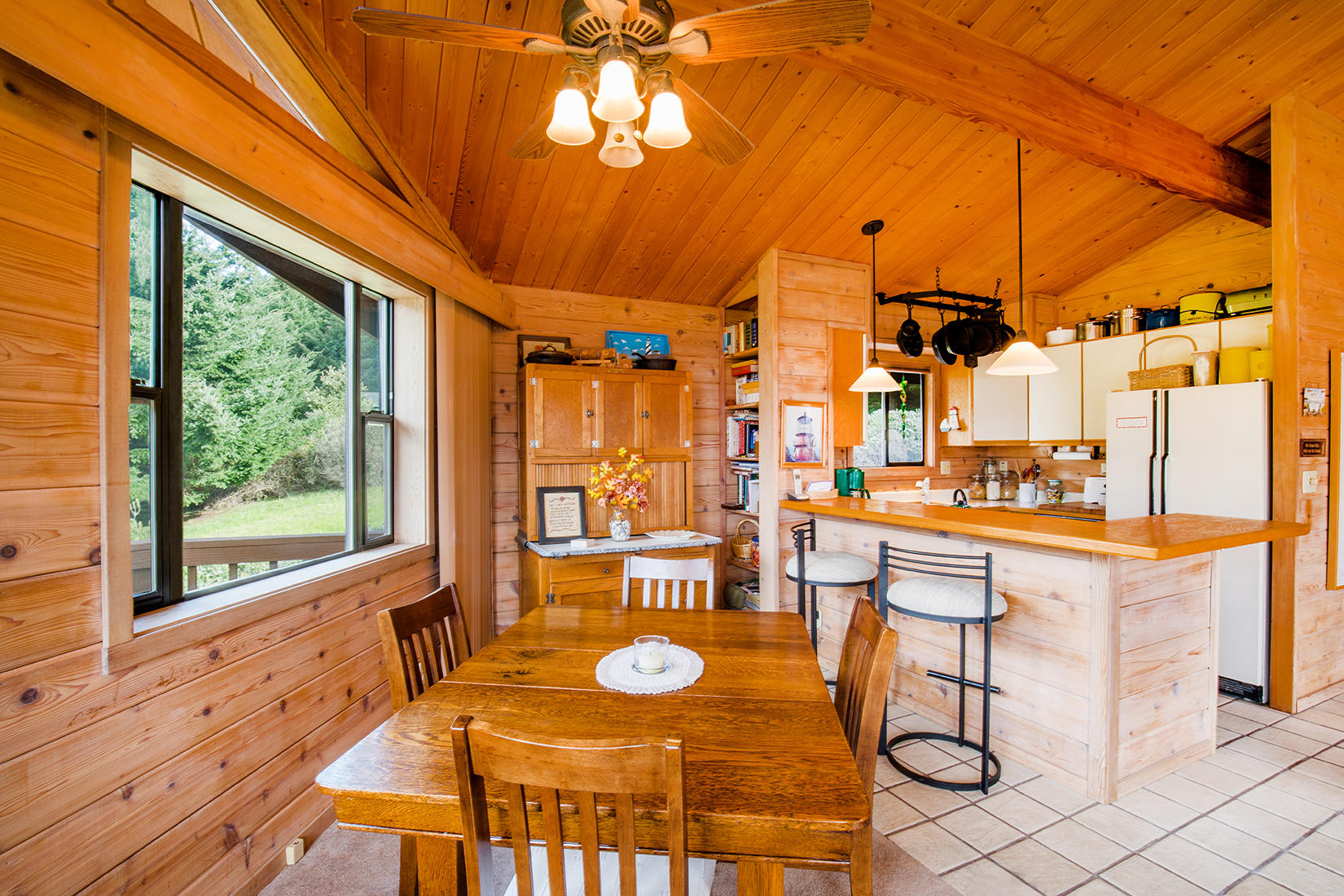 160 Madrone Road Shelter Cove, CA 95589 - Photo 10 of 23 Dinning Area & Kitchen