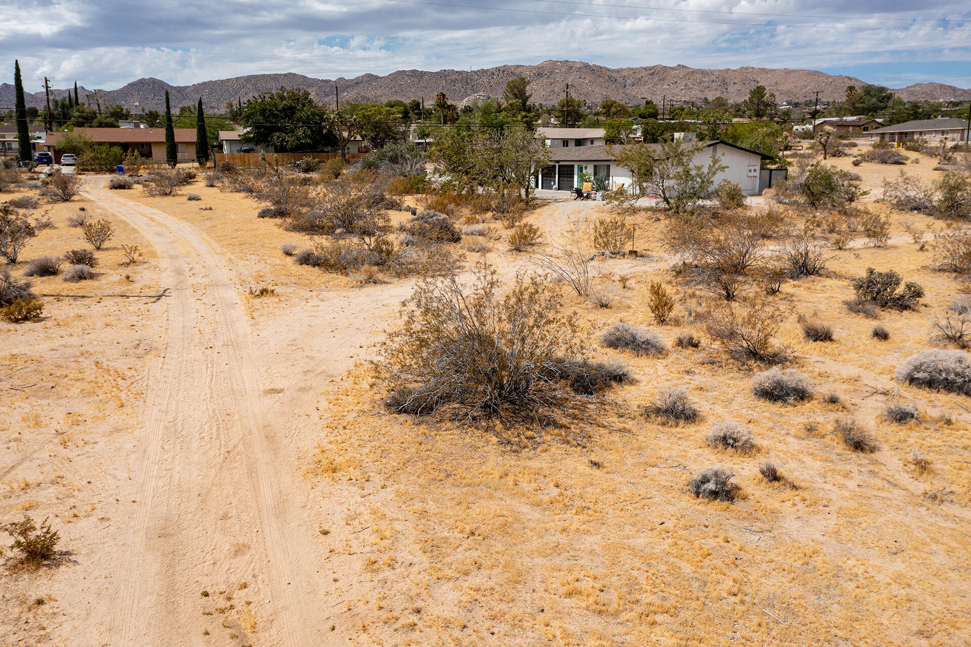 205 Division Street Joshua Tree, CA 92252 - Photo 20 of 25 DJI_0240