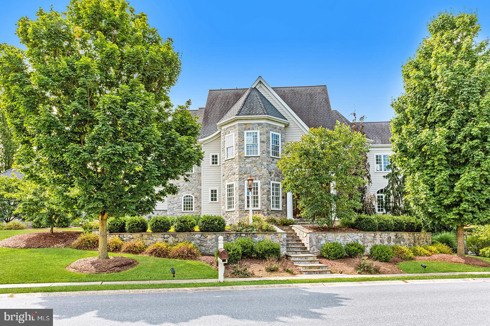 356 Millpond Drive Lititz, PA 17543 - Photo 2 of 114