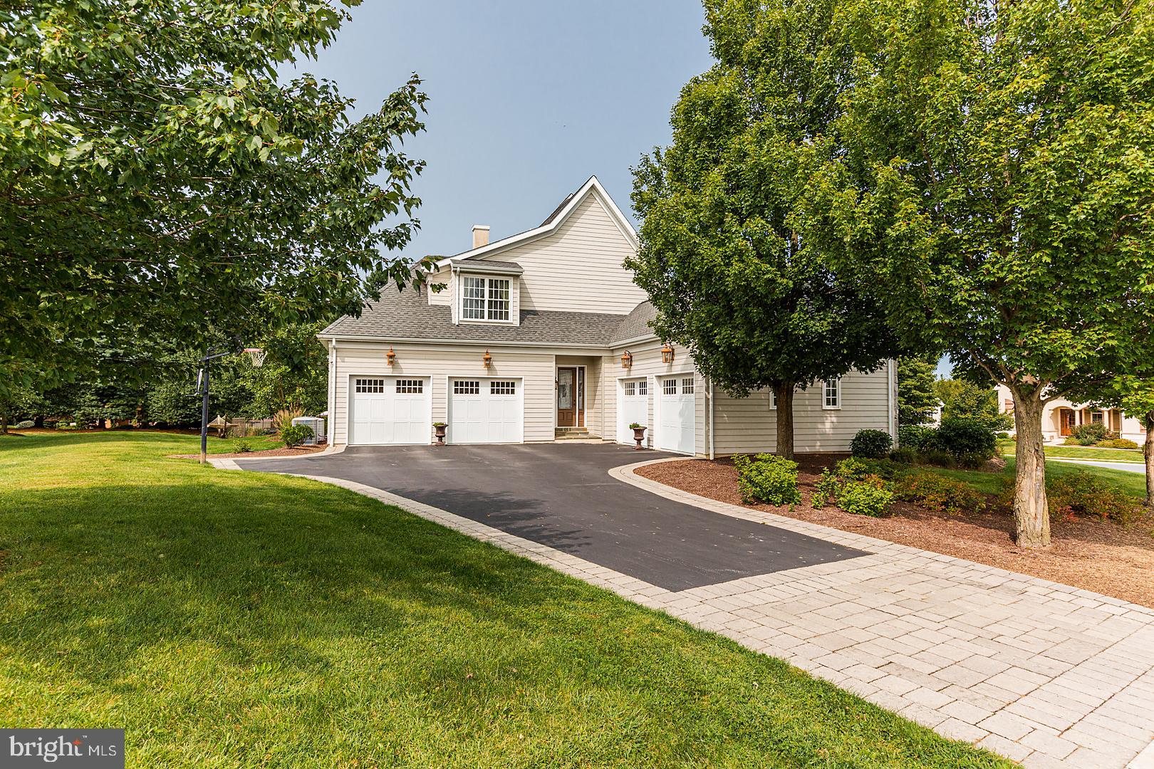 356 Millpond Drive Lititz, PA 17543 - Photo 4 of 114