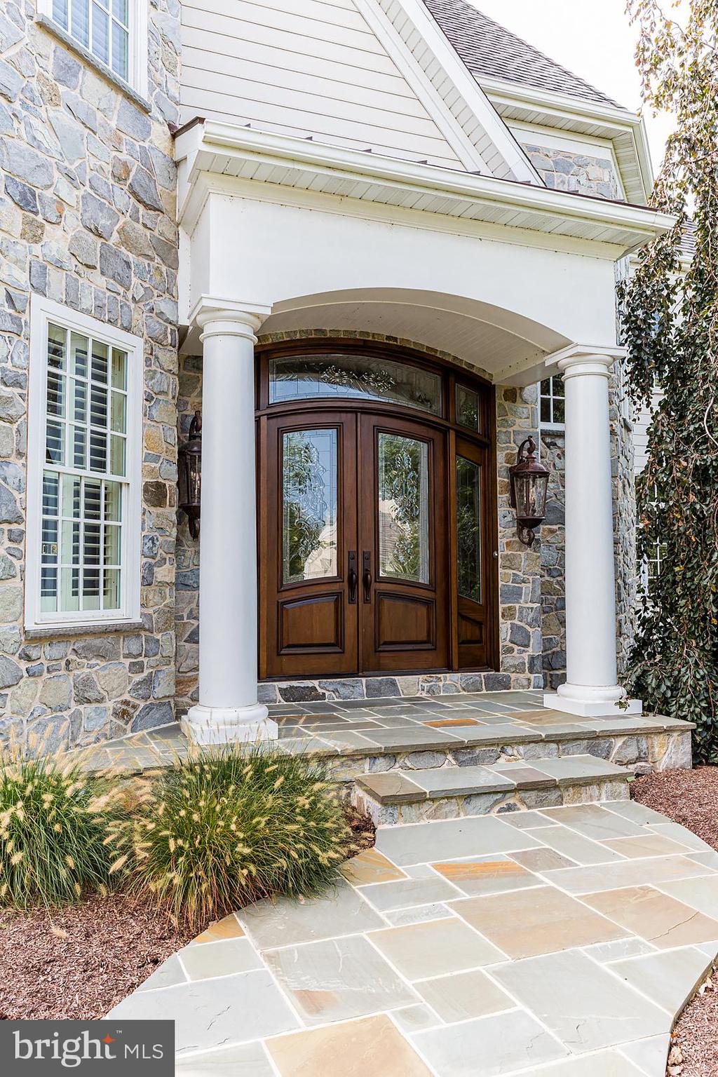 356 Millpond Drive Lititz, PA 17543 - Photo 10 of 114