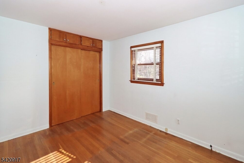130 Warrenville Road Green Brook, NJ 08812 - Photo 19 of 37