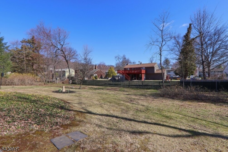 130 Warrenville Road Green Brook, NJ 08812 - Photo 26 of 37