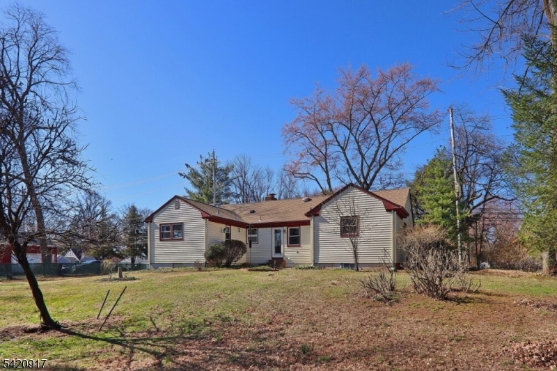 130 Warrenville Road Green Brook, NJ 08812 - Photo 29 of 37