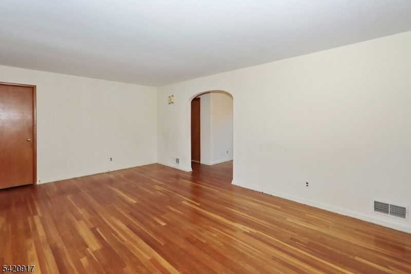 130 Warrenville Road Green Brook, NJ 08812 - Photo 32 of 37