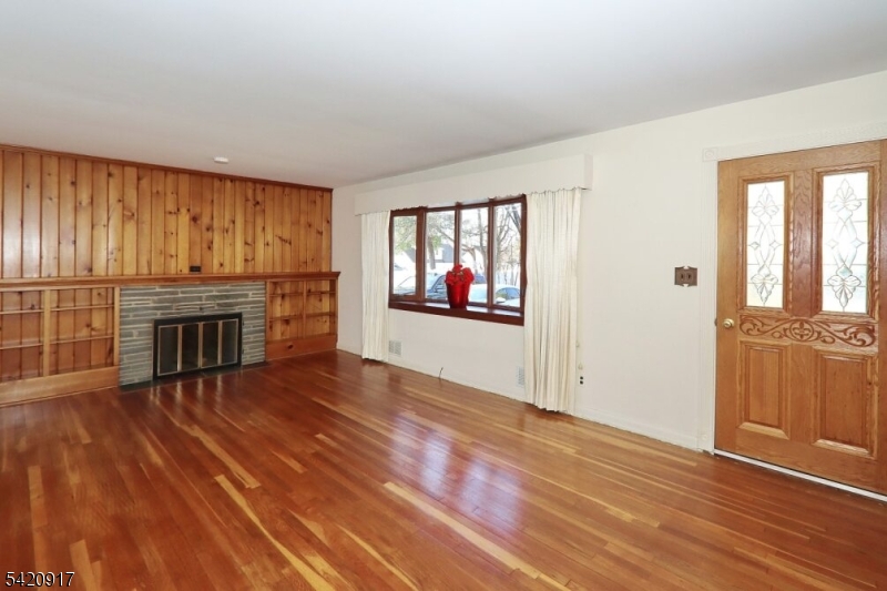 130 Warrenville Road Green Brook, NJ 08812 - Photo 34 of 37