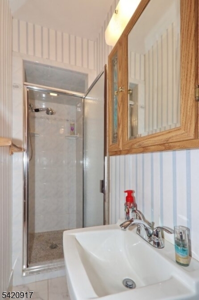 130 Warrenville Road Green Brook, NJ 08812 - Photo 10 of 37